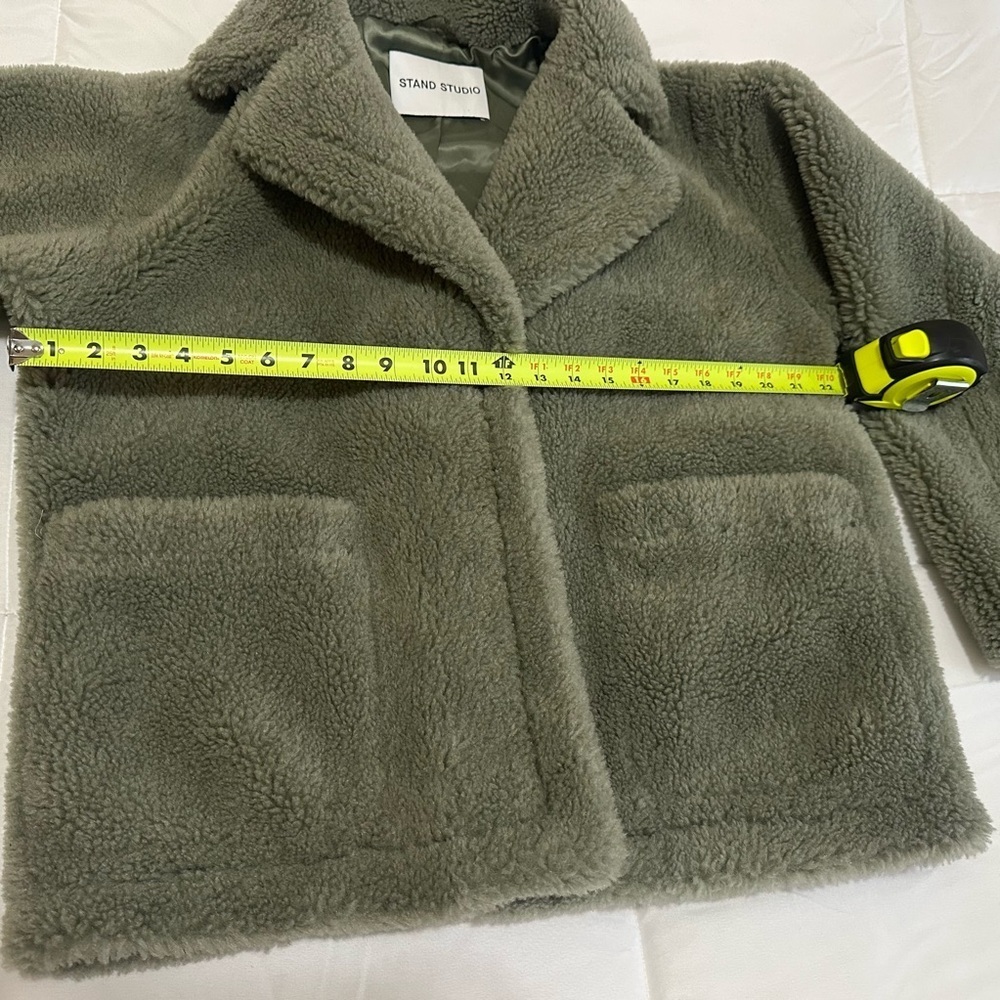 Like New STAND STUDIO Marina Faux Fur Short Jacket Sz 32 (2 US) - Picture 8 of 9